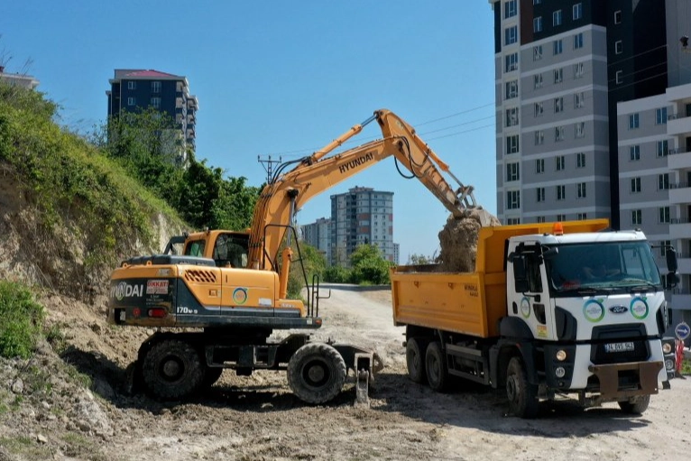 Ordu Fatsa’da yollar genişletiliyor