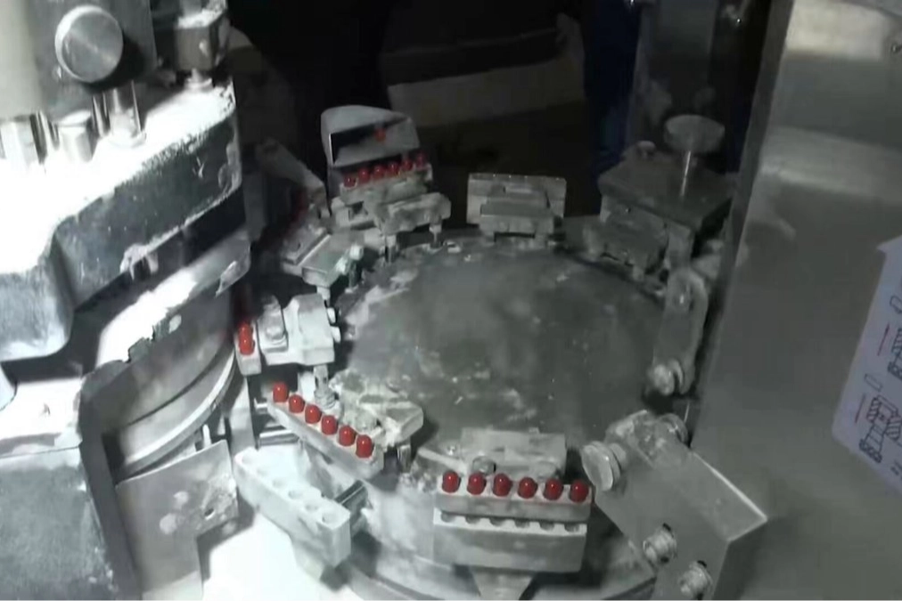 İstanbul’da dev uyuşturucu operasyonu... 15 ton bonzai üretilebilecek madde ele geçirildi