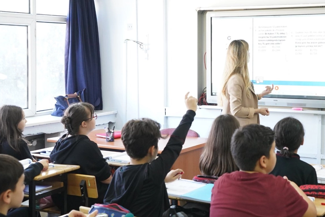Öğretmenlerin il içi yer değiştirme atamaları 20 Mayıs'ta