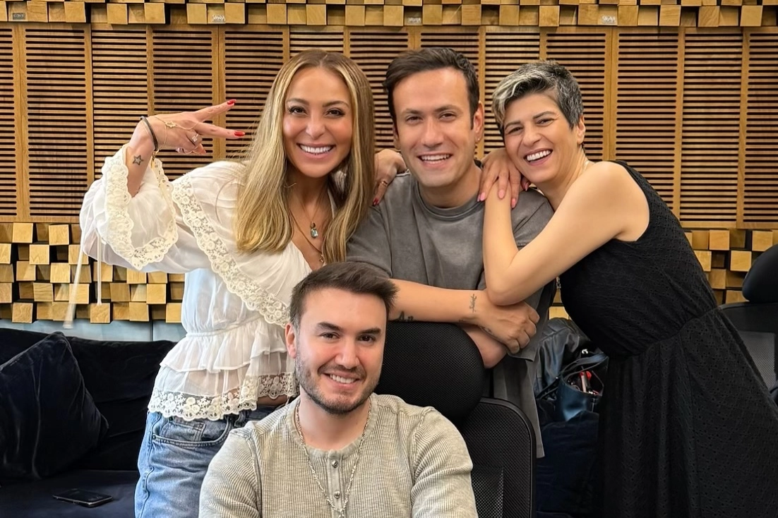 Ziynet Sali'den 25. sanat yılına özel sürprizler