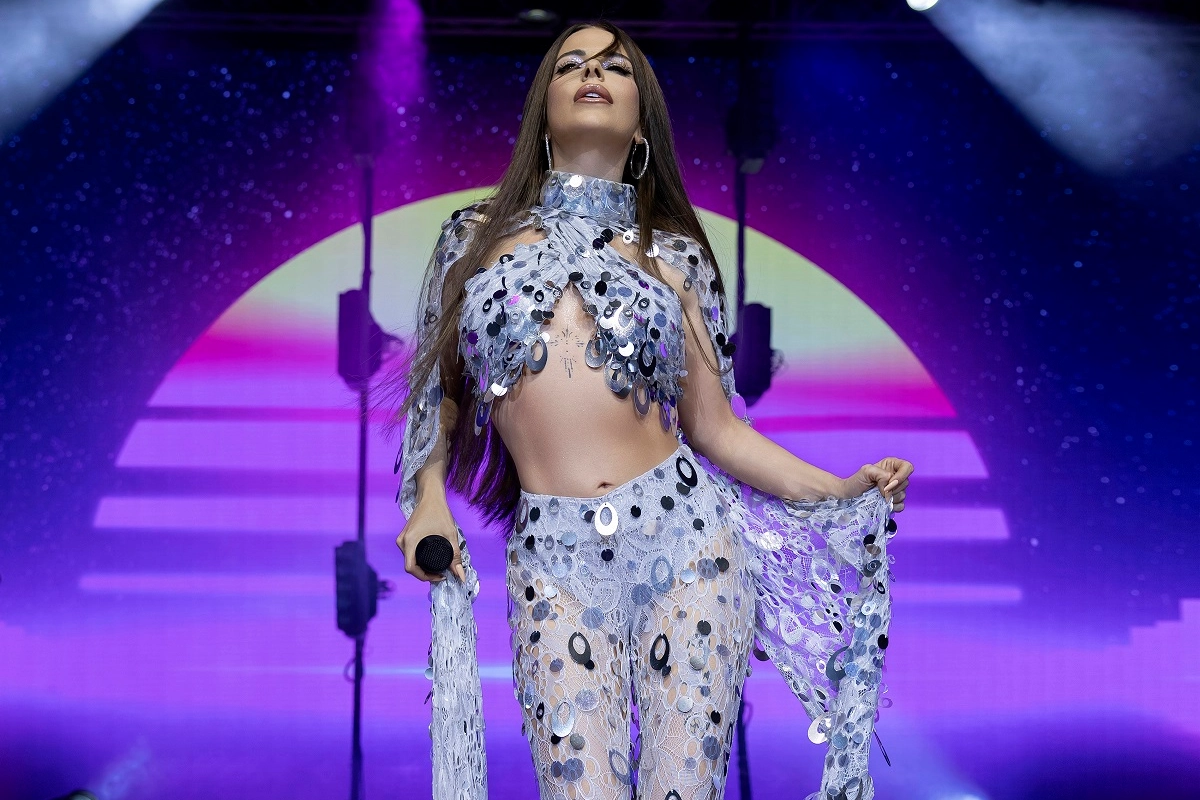 Simge Harbiye’de büyüledi: Yeni şarkısının müjdesini verdi…