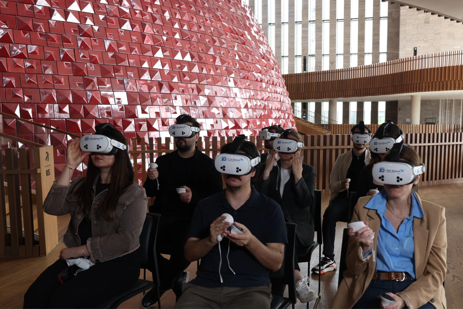 İstanbul AKM’de 5G devrimi... Sanatseverler ilk perdeyi kaçırmıyor