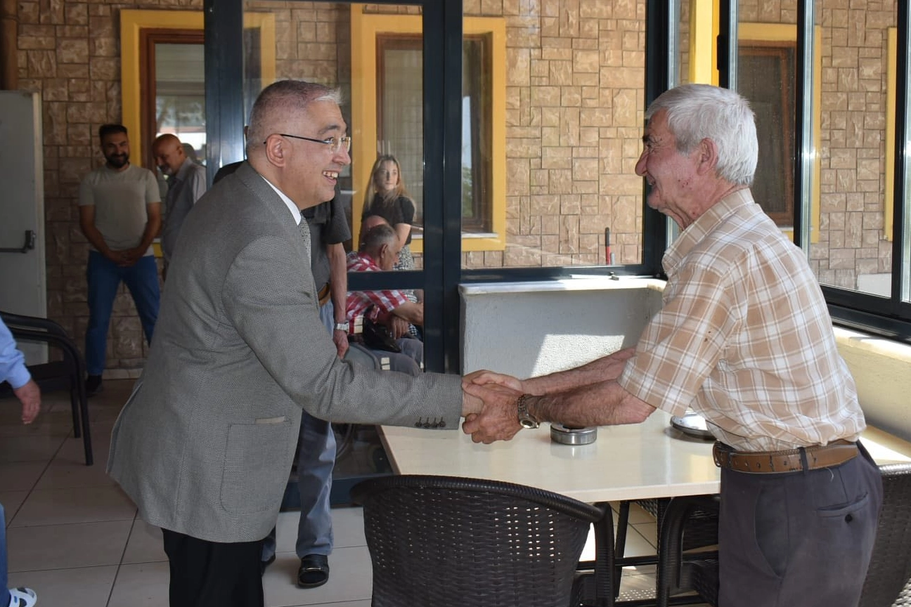 Bursa'da huzurevine erken Babalar Günü ziyareti