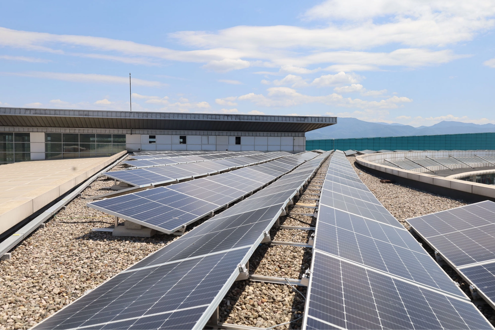 Sakarya’nın ilk çatı GES projesinde üretim tam kapasite başladı