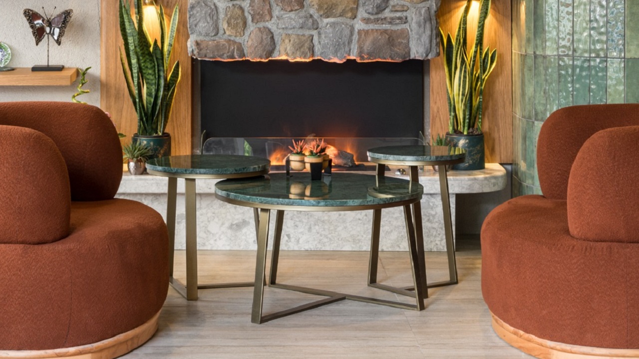 Şili Meydanı’nın Kalbinde, Elçiliklerin Komşusu: Eathica