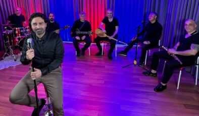 Ahmet Gültekin’den Kan Çiçekleri’ne Blues yorum