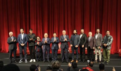 Milli Savunma Bakanı Akar’dan ERÜ’de konferans