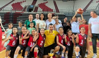 Antalya’da küçük basketbolcular lig ikincisi