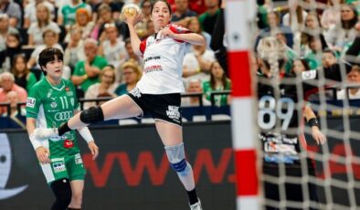 Milli hentbolcu Beyza İrem Türkoğlu üç gol attı