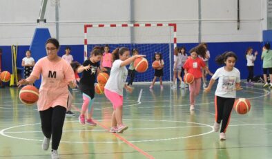 Bozüyük’te basketbol kursuna yoğun ilgi