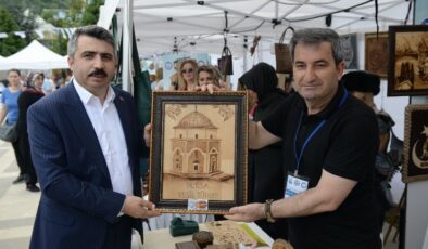 Bursa Yıldırım’da el emekleri görücüye çıkıyor