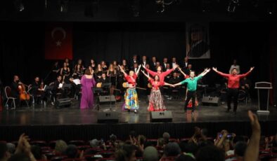 Büyükşehir “Yaza Merhaba” konseri düzenledi