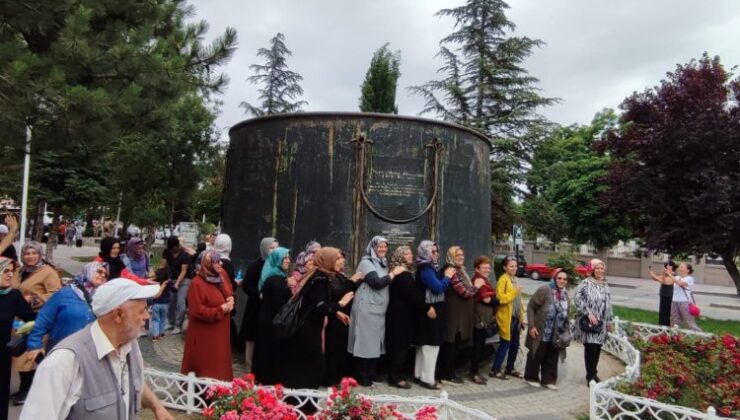 İşitme engelliler Akşehir’i gezdi