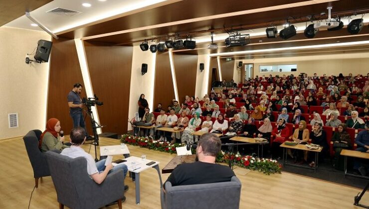 Kayseri Talas’ta ‘Gençliğin Aklına Takılanlar’ cevap buldu