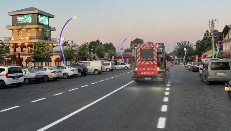 Kocaeli’de Karamürsel’in yol çizgileri de çekildi