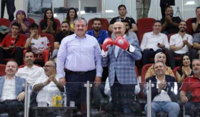 Mardin Valisi Demirtaş milli sporcularla buluştu