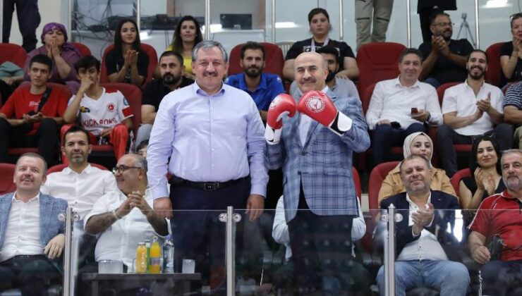 Mardin Valisi Demirtaş milli sporcularla buluştu