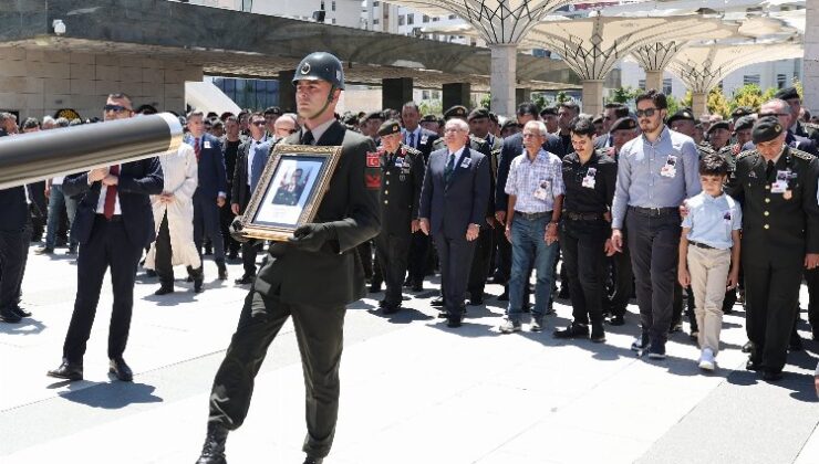 Tank Okul Komutanı Tuğgeneral Kaya’ya son görev