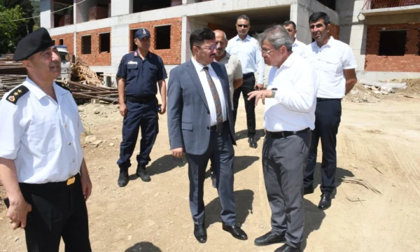 Mudanya’da 12 derslikli ortaokul inşaatına Kaymakam Terzi’den inceleme