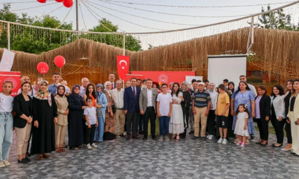 Vali Faik Oktay Sözer, koruyucu ailelerle bir araya geldi